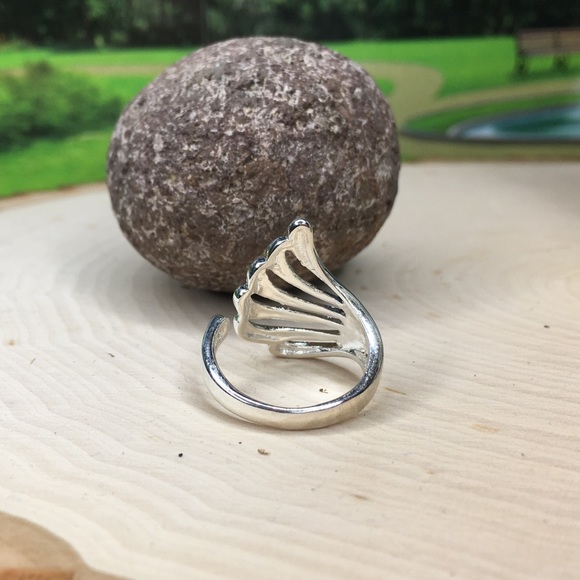 Angel Wing Ring 6.5 - Picture 6 of 8